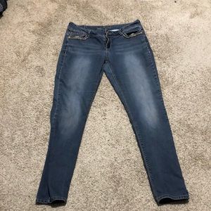 Size L Maurices Jeans